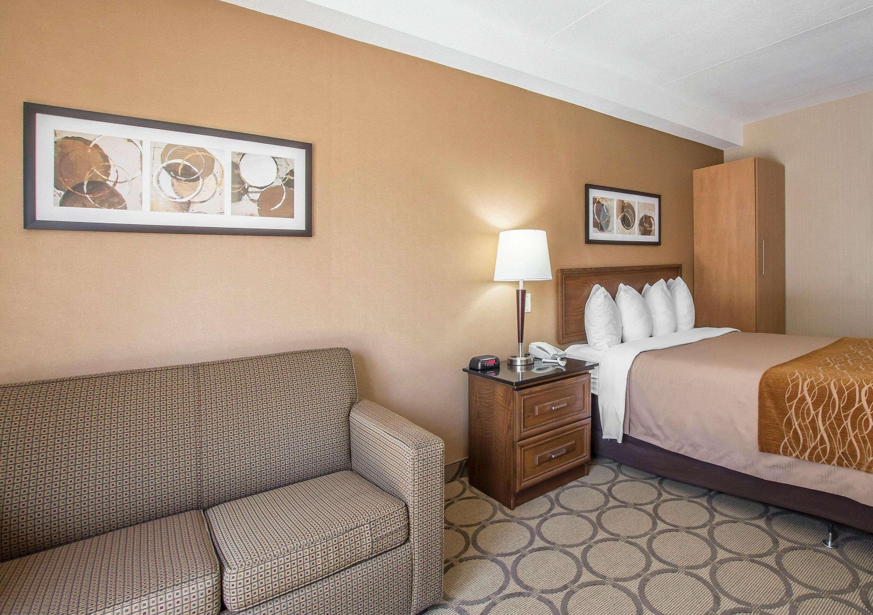 Comfort Inn Sherbrooke Extérieur photo