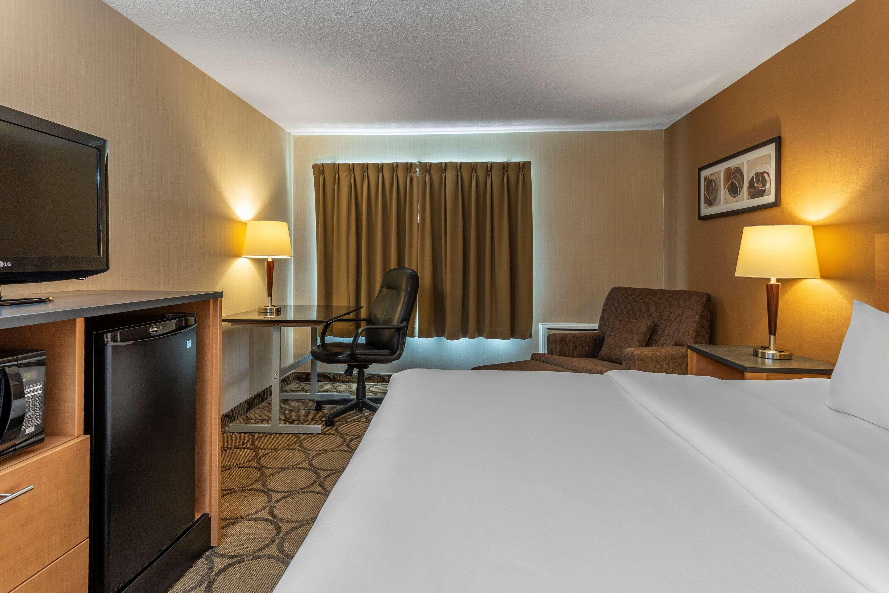 Comfort Inn Sherbrooke Extérieur photo